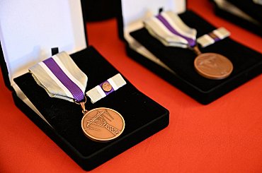 ČEPS vyznamenala zástupce bezpečnostních složek