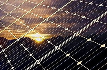 Heliup switches on 100 MW lightweight solar panel factory in France