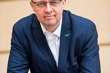 Havlíček: Když stát nové elektrárny platí, měl by je vlastnit. Co udělá s ČEZ?