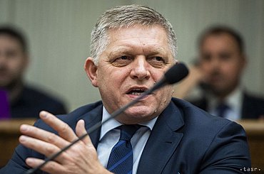Slovensko podle Fica zatím nepodpoří sankce proti Rusku, chce řešení o plynu