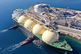 Reuters: Ukrajinský Naftohaz si zajistil první dodávku LNG z USA přes Německo